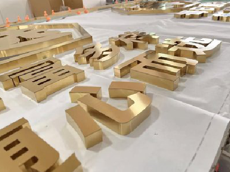  霍邱拉丝不锈钢字的特点。