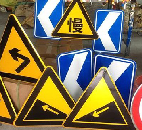  霍邱标识标牌中颜色的确定是很重要的。